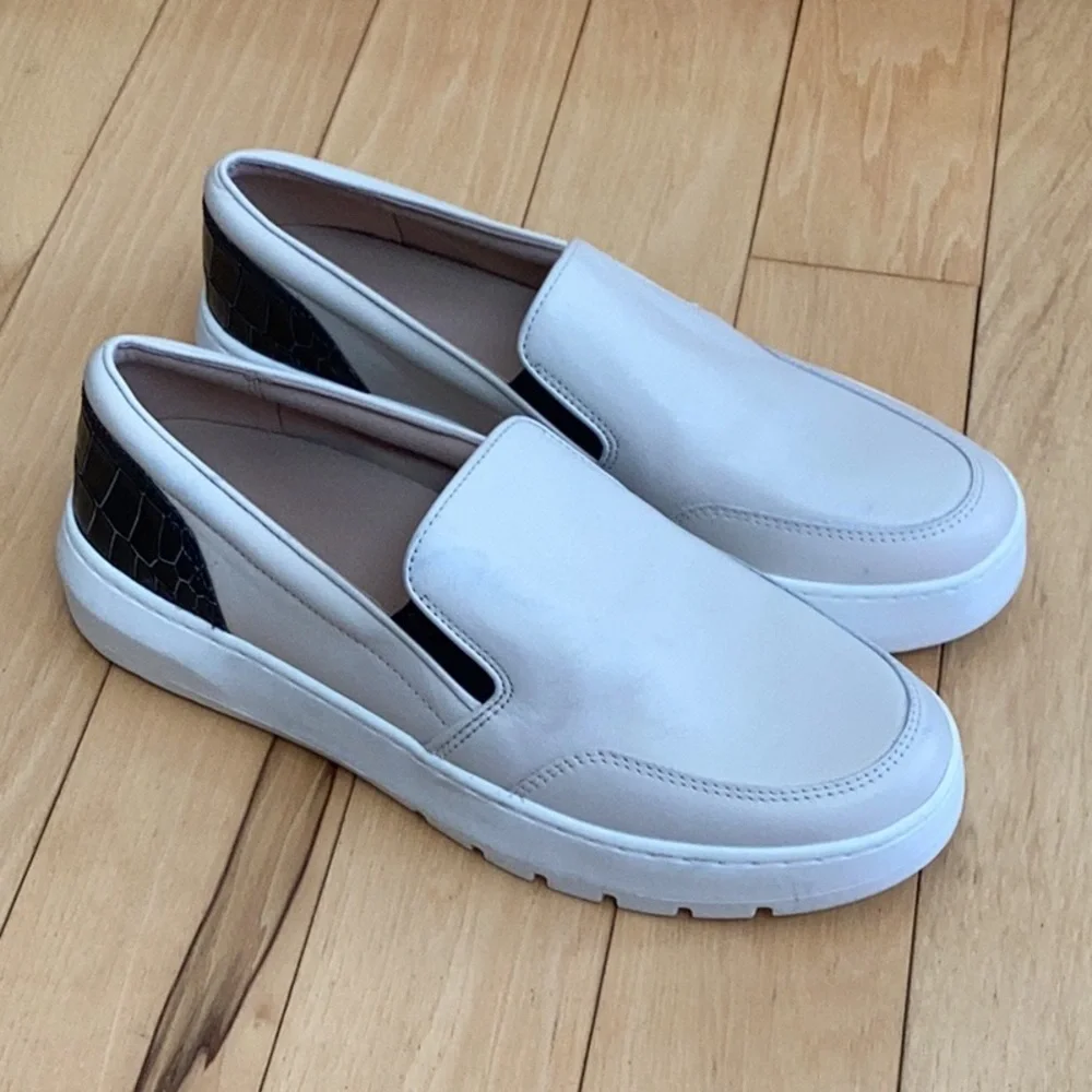 Vionic Dinora cream and black Croc or snakeskin Platform Slip On Sneaker